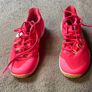 Size 9 pink Nike